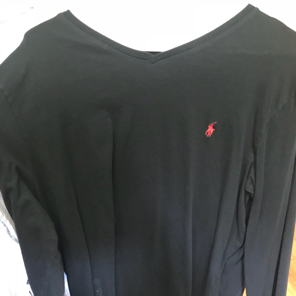 Black V-neck Long sleeve shirt